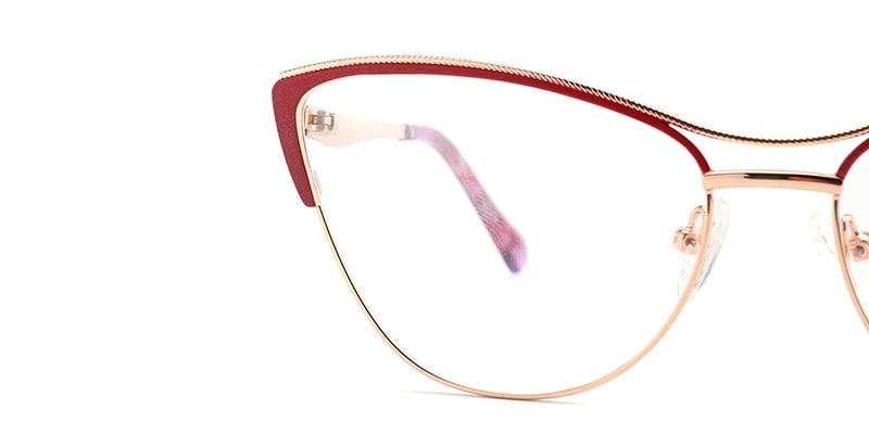 Striking Presence Eyewear